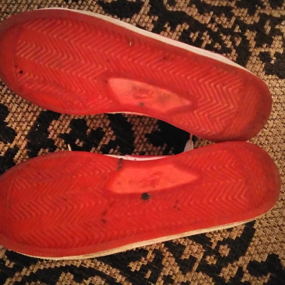 Women's Pink and White Nike Shoes 11 - Picture 3 of 4